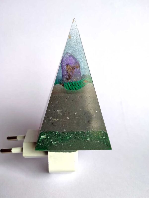 BEAMING NUMBIAN PRANIC PYRAMID