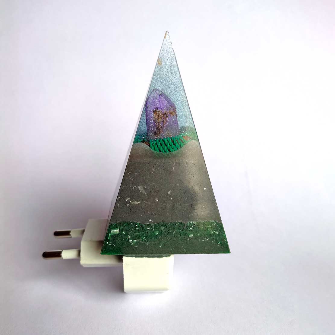 BEAMING NUMBIAN PRANIC PYRAMID